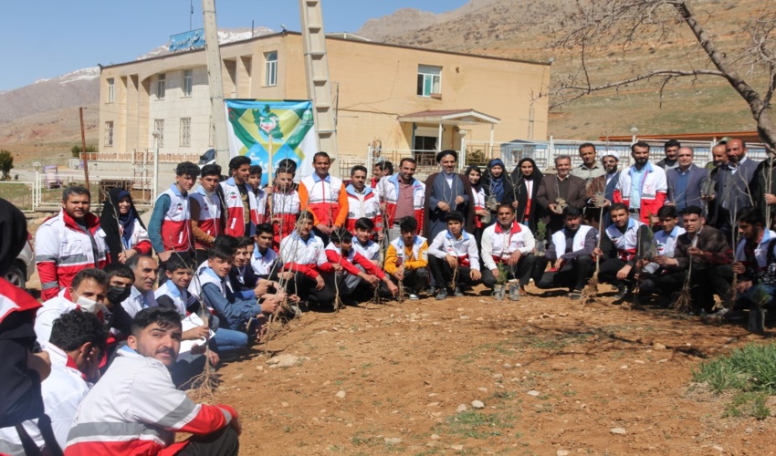 غرس 500 نهال در بوستان جاودانگي اردل