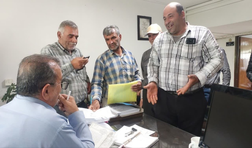 ملاقات مردمی مدیرکل منابع طبیعی و آبخیزداری با مردم